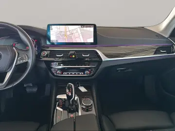 BMW 530i xDrive Limousine LiveCockpitProf Head-Up