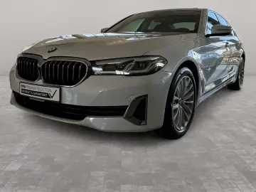 BMW 530i xDrive Limousine LiveCockpitProf Head-Up