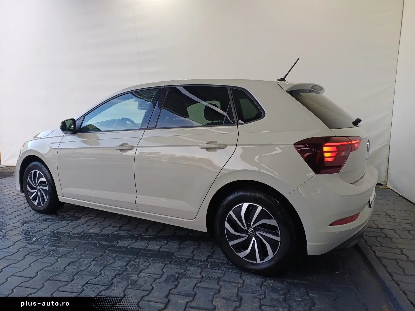 VOLKSWAGEN POLO 1.0 TSI Life 95CP