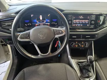 VOLKSWAGEN POLO 1.0 TSI Life 95CP