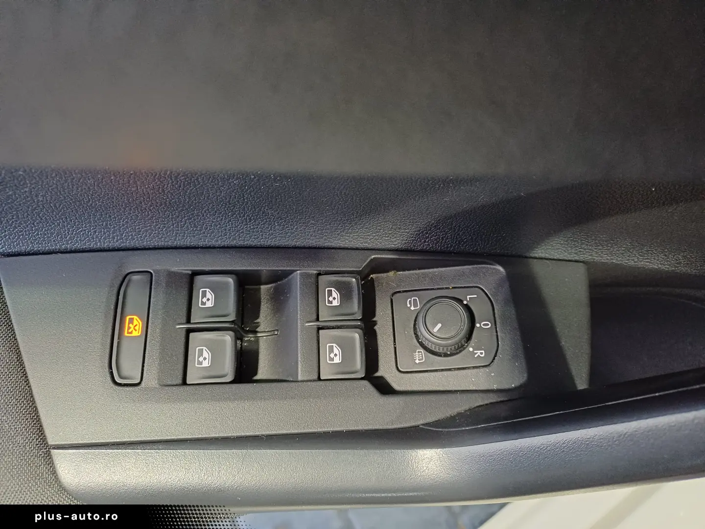 VOLKSWAGEN POLO 1.0 TSI Life 95CP