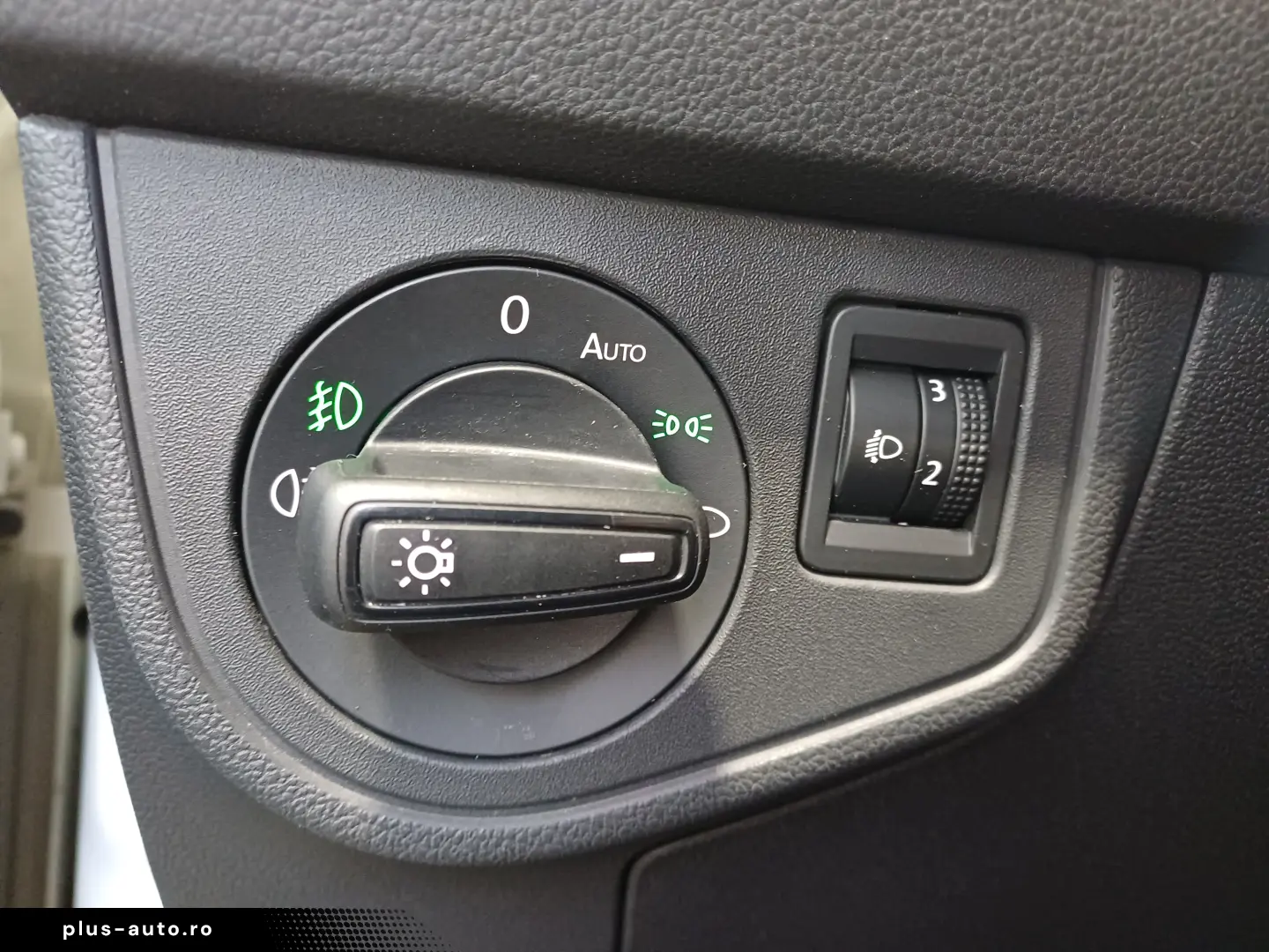 VOLKSWAGEN POLO 1.0 TSI Life 95CP