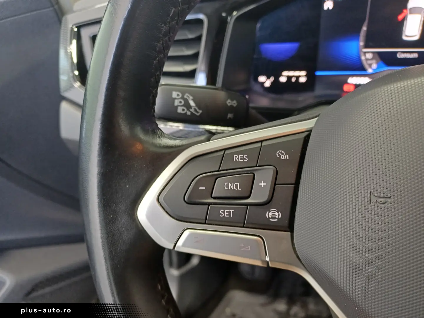 VOLKSWAGEN POLO 1.0 TSI Life 95CP