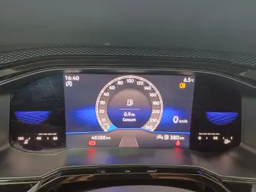 VOLKSWAGEN POLO 1.0 TSI Life 95CP