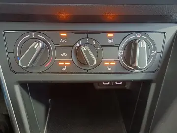 VOLKSWAGEN POLO 1.0 TSI Life 95CP