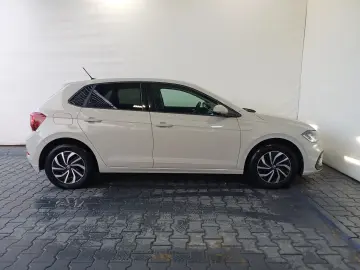 VOLKSWAGEN POLO 1.0 TSI Life 95CP