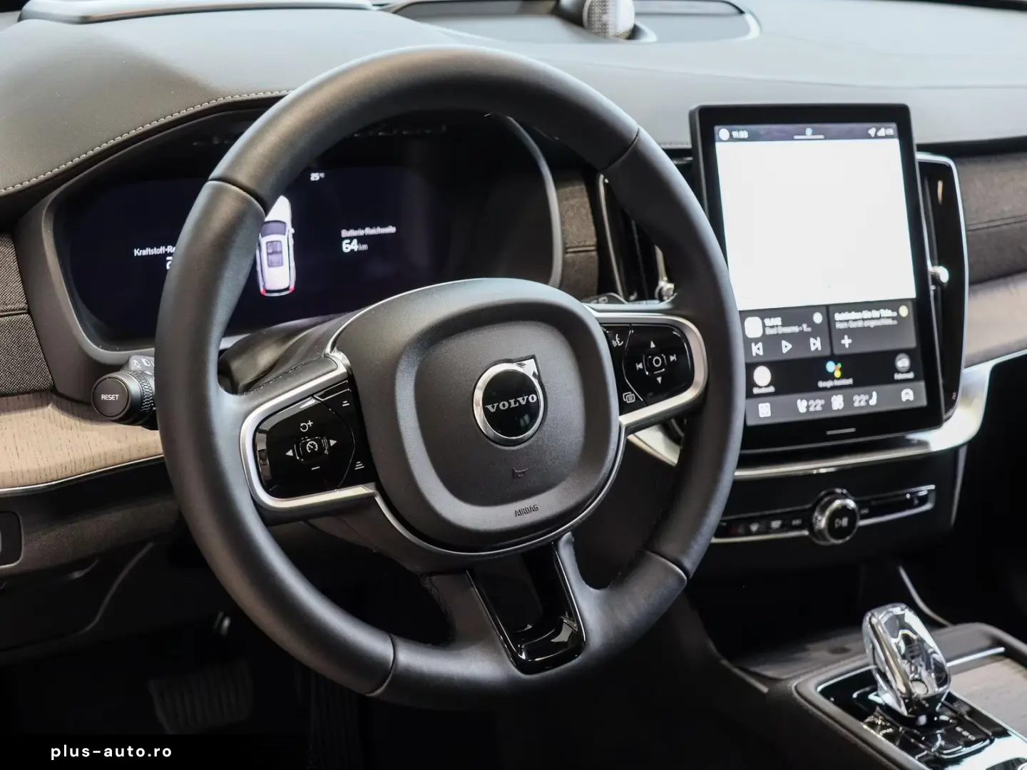 Volvo XC90 T8 AWD Recharge Reskin Ultra Dark