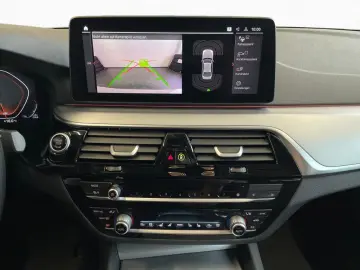 BMW 530iA xDrive LIM LASER HUD MEMORY KAMERA SHZ PDC