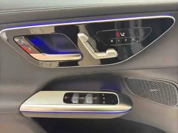 MERCEDES-BENZ GLC 200 4M AMG AHK Pano MEMORY Totwink&hellip;