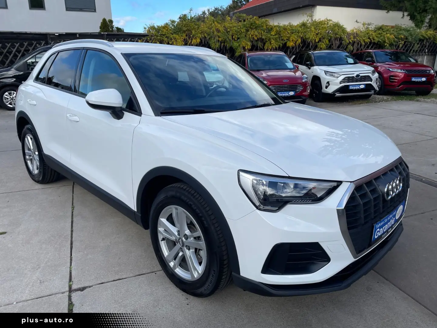 AUDI Q3 35  2 0 TDI Automatik Navi Faruri LED