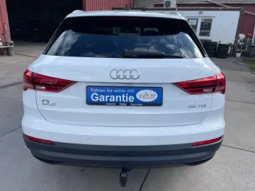 AUDI Q3 35  2 0 TDI Automatik Navi Faruri LED