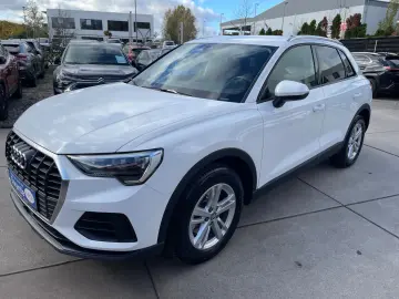 AUDI Q3 35  2 0 TDI Automatik Navi Faruri LED