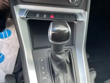 AUDI Q3 35  2 0 TDI Automatik Navi Faruri LED