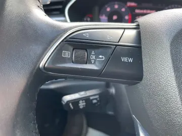 AUDI Q3 35  2 0 TDI Automatik Navi Faruri LED