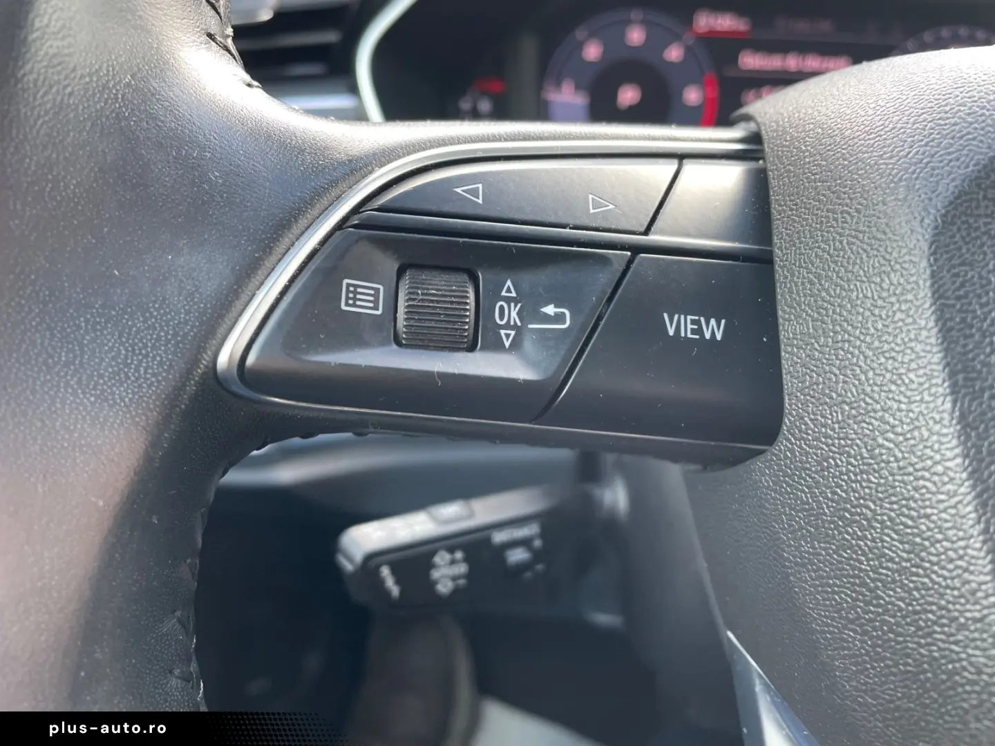 AUDI Q3 35  2 0 TDI Automatik Navi Faruri LED