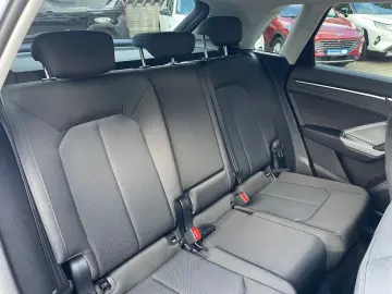 AUDI Q3 35  2 0 TDI Automatik Navi Faruri LED