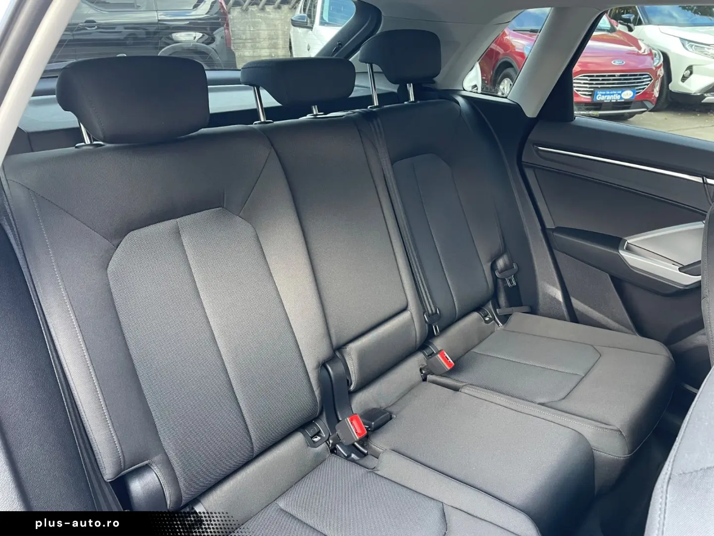 AUDI Q3 35  2 0 TDI Automatik Navi Faruri LED