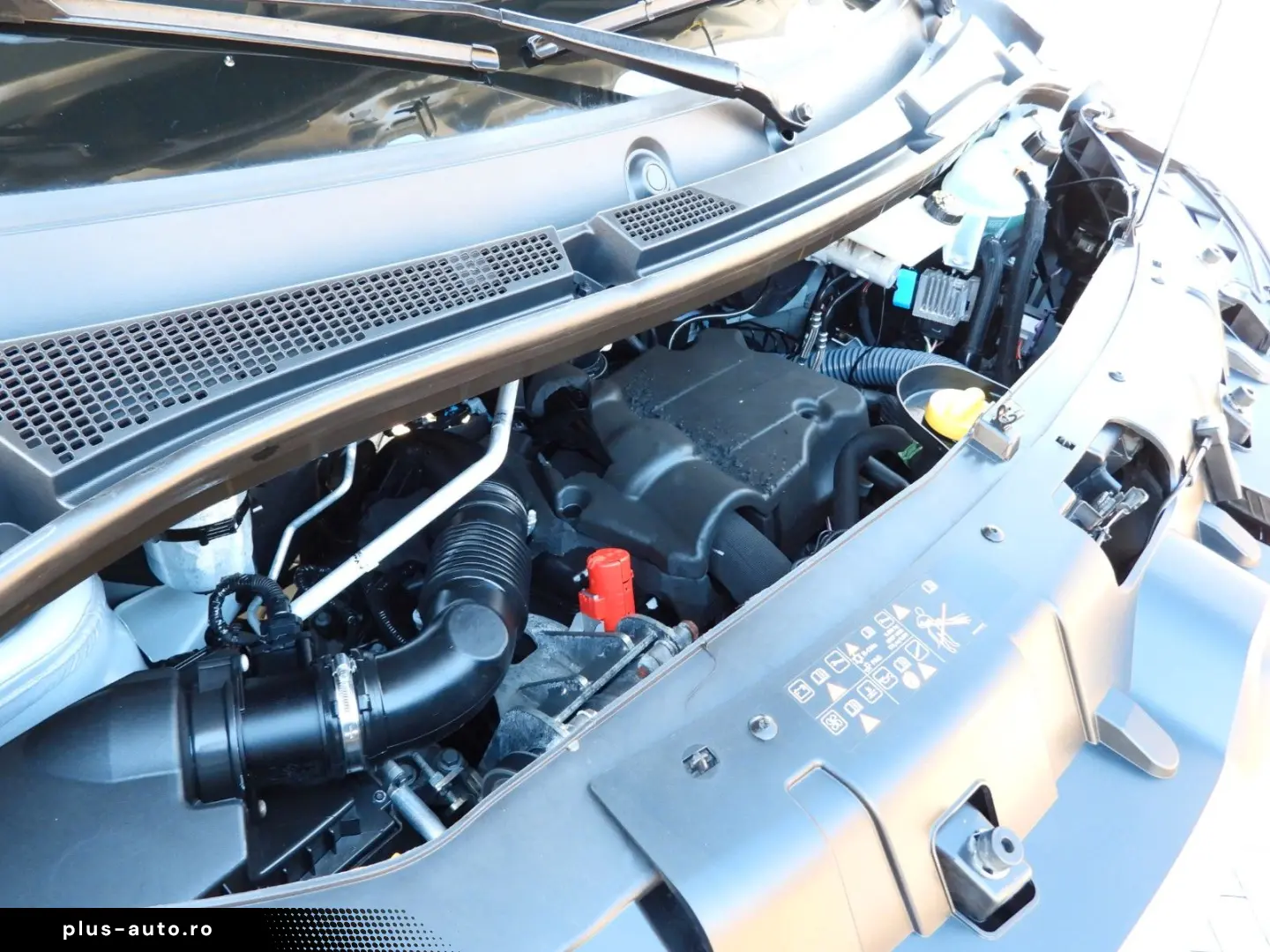 RENAULT MASTER KÜHLKASTENWAGEN -10 C TEMPOMAT NAVIGATION