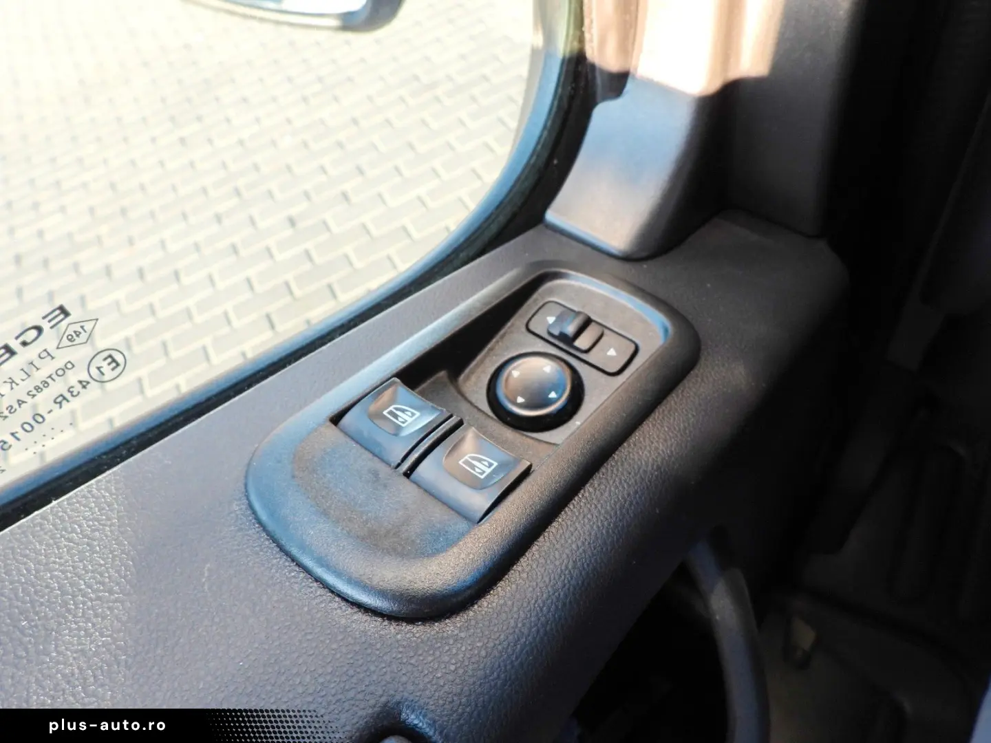 RENAULT MASTER KÜHLKASTENWAGEN -10 C TEMPOMAT NAVIGATION