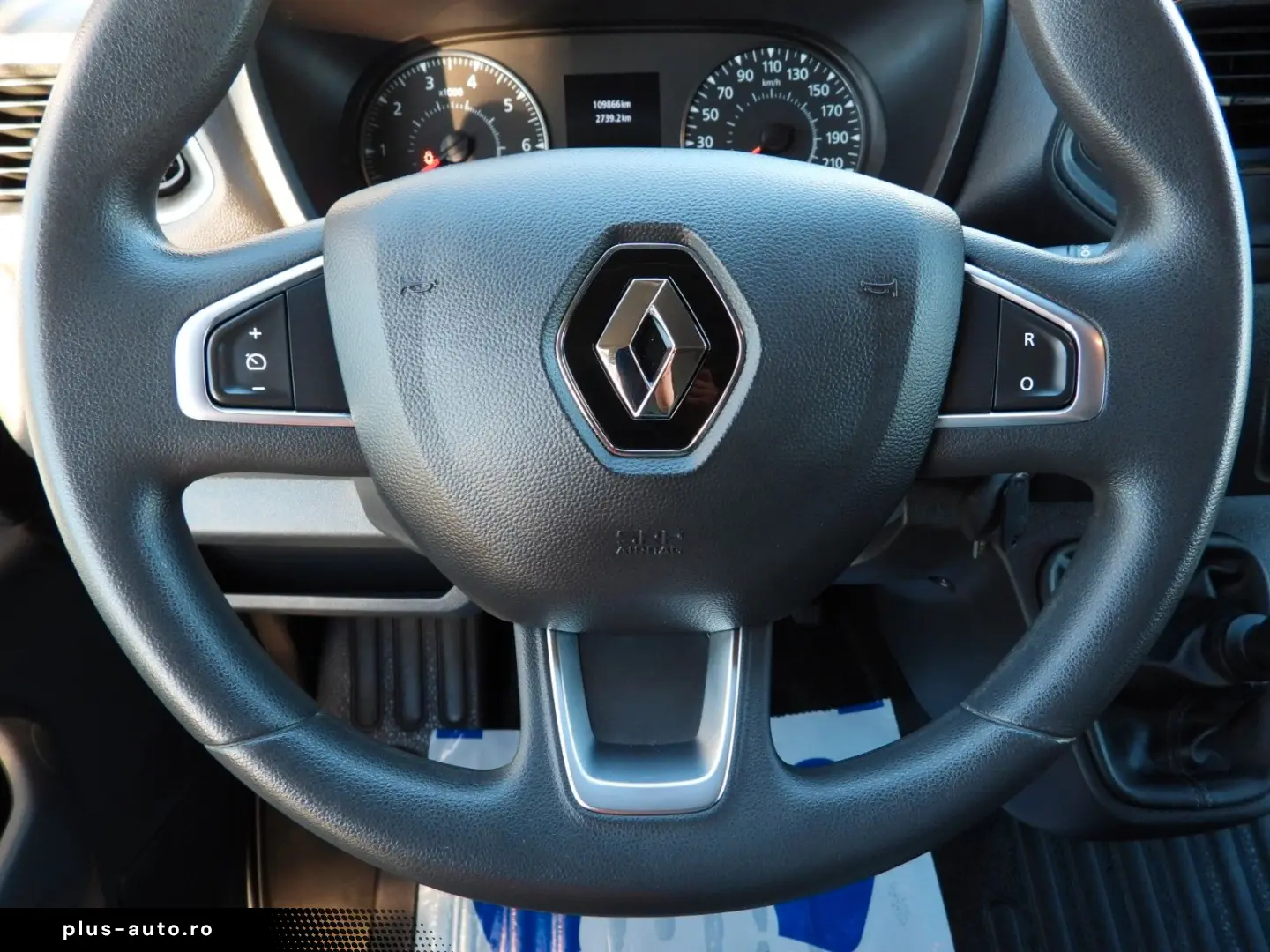 RENAULT MASTER KÜHLKASTENWAGEN -10 C TEMPOMAT NAVIGATION