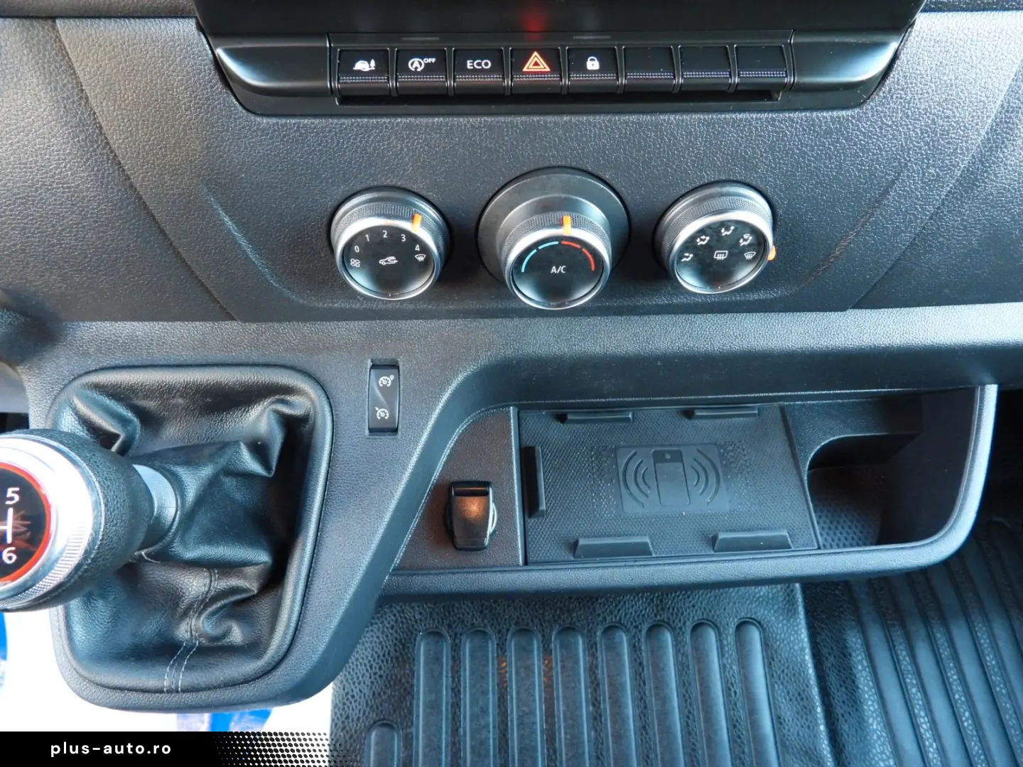 RENAULT MASTER KÜHLKASTENWAGEN -10 C TEMPOMAT NAVIGATION