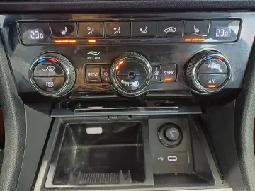 Skoda Superb 1.4 TSI PHEV Ambition