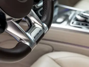 Mercedes Benz G63 AMG