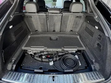 Cayenne Coupe E-Hybrid  Rear Steer.  Air Susp.  360 Winter