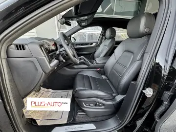 Cayenne Coupe E-Hybrid  Rear Steer.  Air Susp.  360 Winter