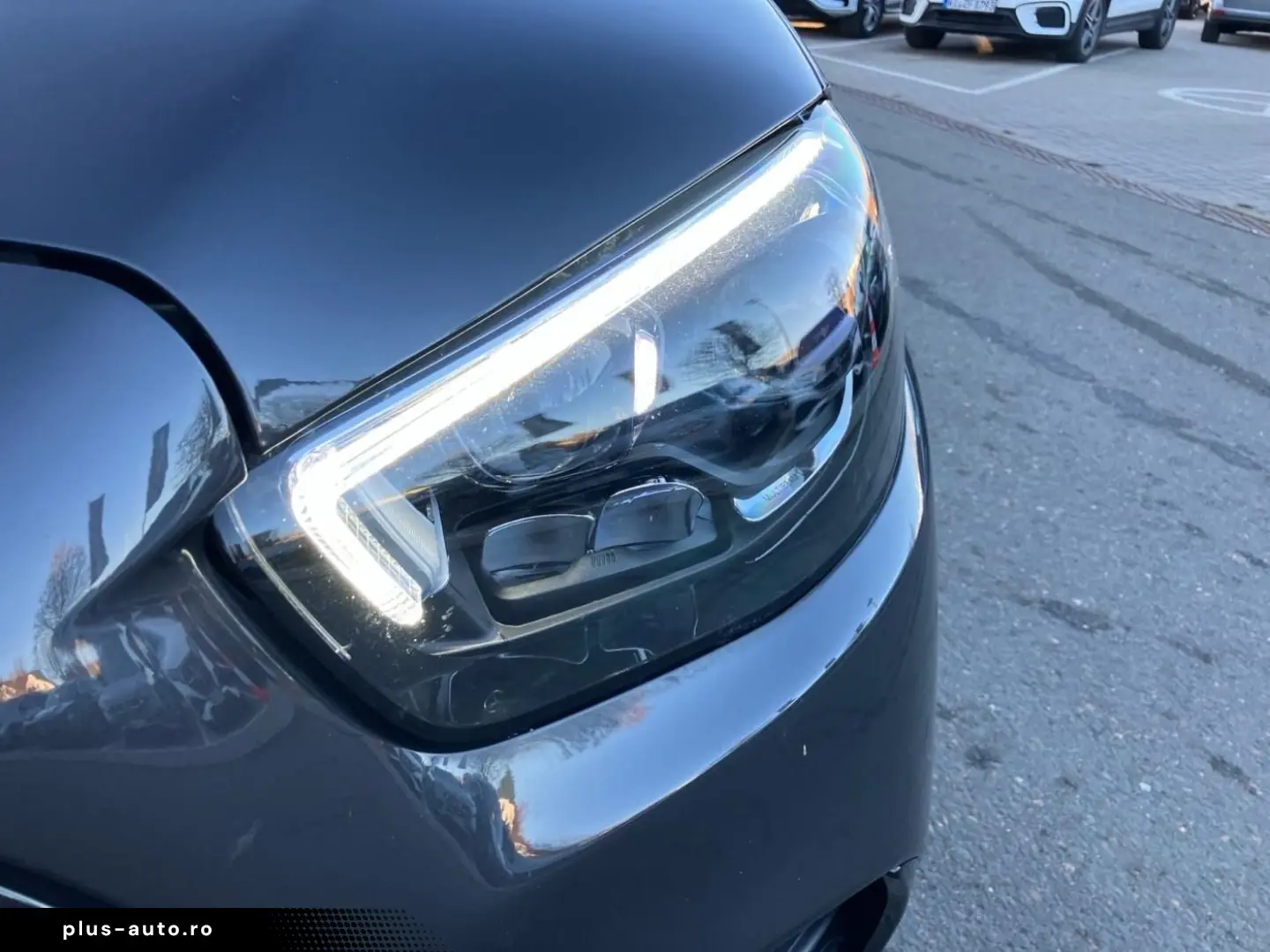 MERCEDES-BENZ E 220 d AMG Night-P Pano HUD Burmester Kamera