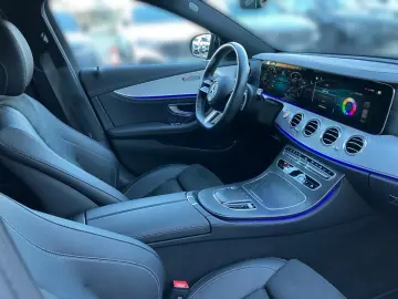 MERCEDES-BENZ E 220 d AMG Night-P Pano HUD Burmester Kamera