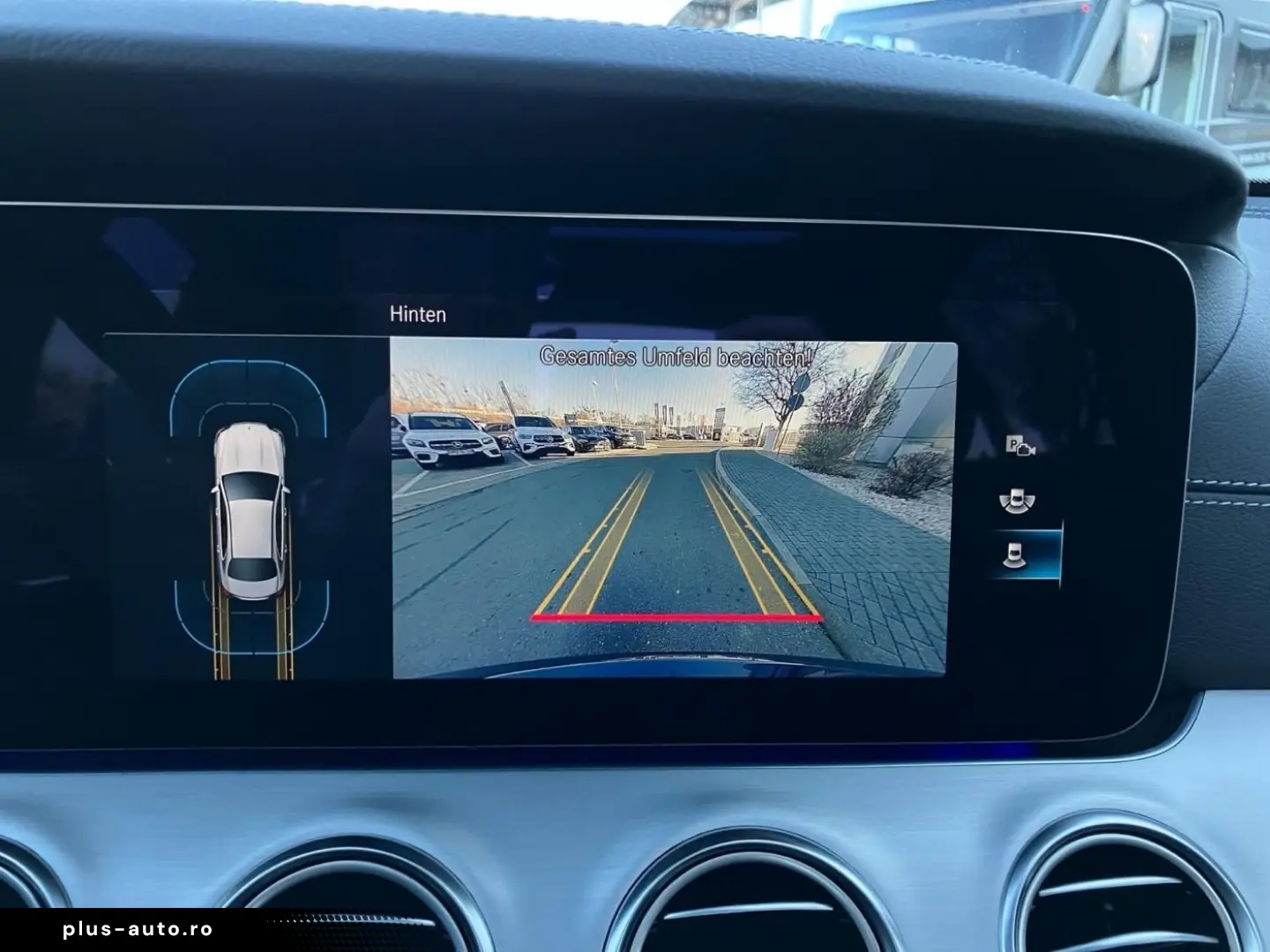 MERCEDES-BENZ E 220 d AMG Night-P Pano HUD Burmester Kamera