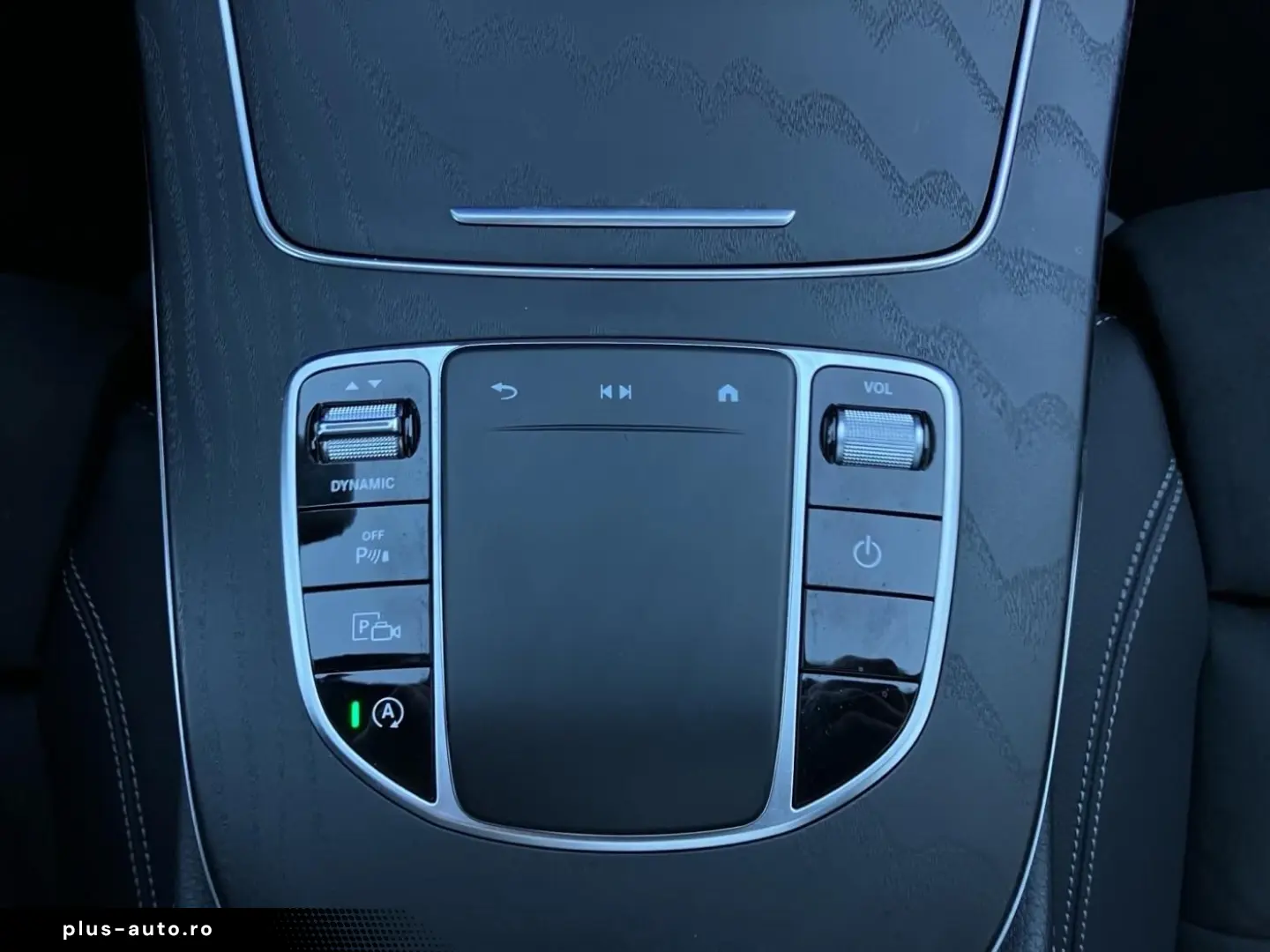 MERCEDES-BENZ E 220 d AMG Night-P Pano HUD Burmester Kamera