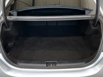 MERCEDES-BENZ E 300 e AMG Advanced Distronic LED LRH&hellip;