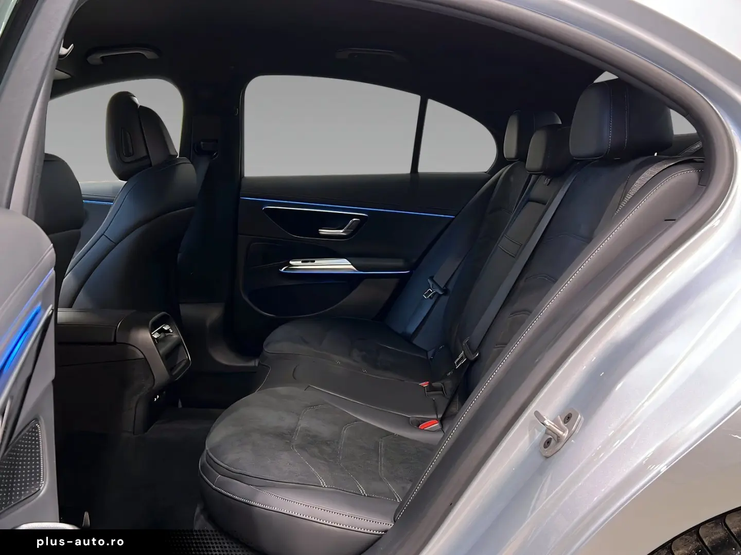 MERCEDES-BENZ E 300 e AMG Advanced Distronic LED LRH&hellip;