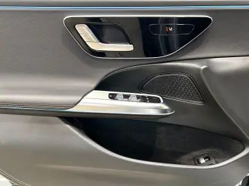 MERCEDES-BENZ E 300 e AMG Advanced Distronic LED LRH&hellip;