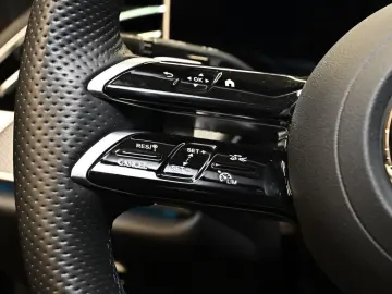 MERCEDES-BENZ E 200 AMG Sport Advanced  Distr. LED N&hellip;