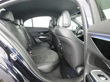 MERCEDES-BENZ E 200 AMG AHK Distronic Memory 20 Zoll 360