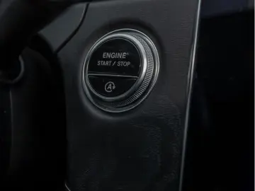 MERCEDES-BENZ E 200 AMG-Sport LED Cam Night Totw Dis&hellip;