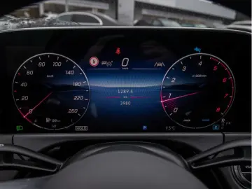 MERCEDES-BENZ E 200 AMG-Sport LED Cam Night Totw Dis&hellip;