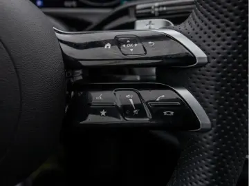 MERCEDES-BENZ E 200 AMG-Sport LED Cam Night Totw Dis&hellip;