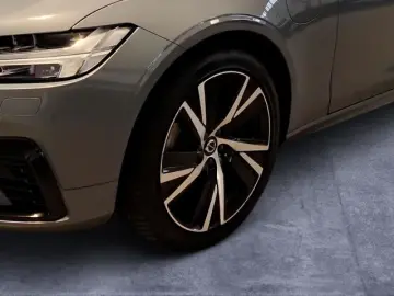 VOLVO V90 T8 AWD Ultimate Dark Bowers&Wilkins Head-Up