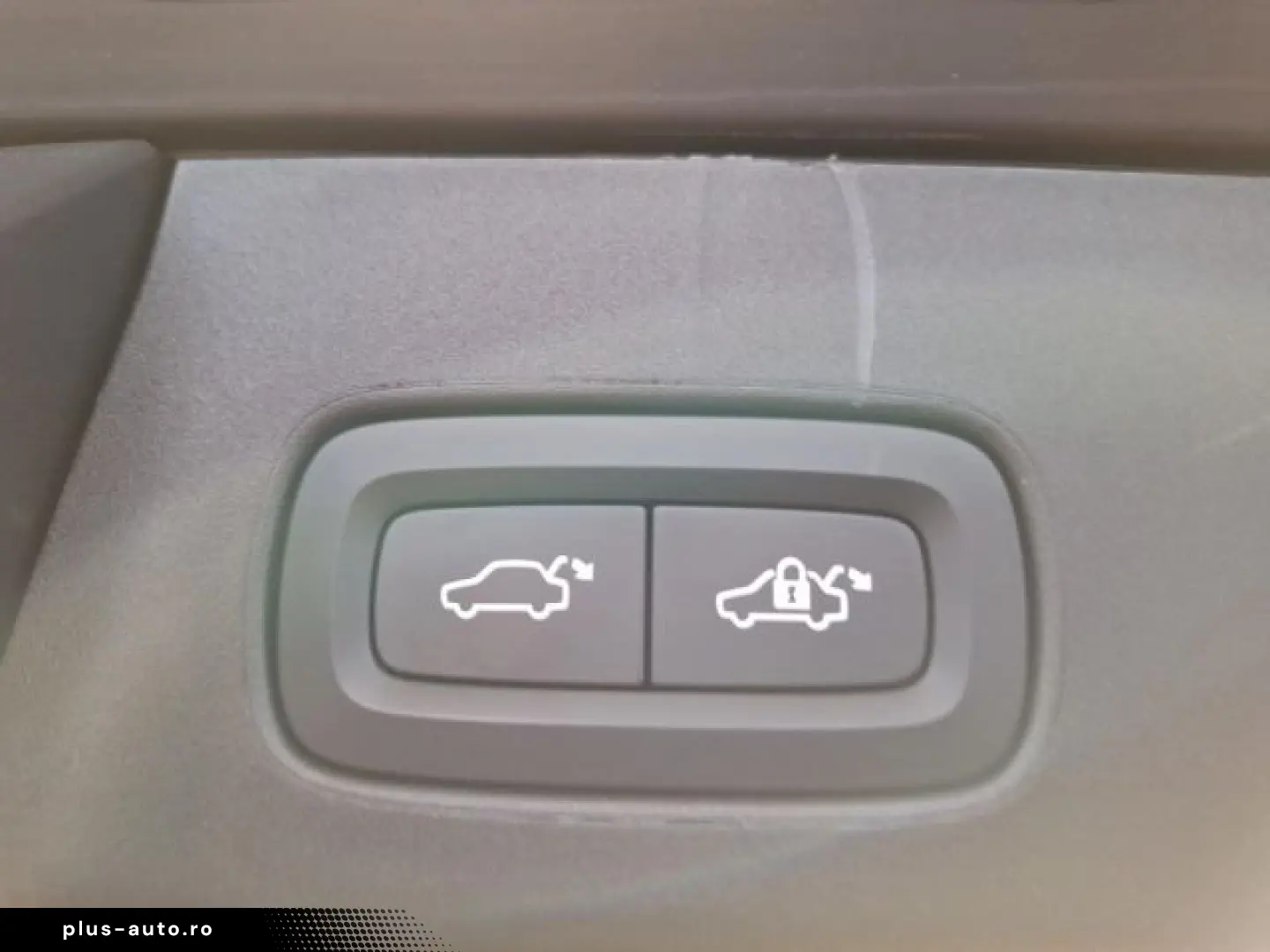 VOLVO V90 T8 AWD Ultimate Dark Bowers&Wilkins Head-Up