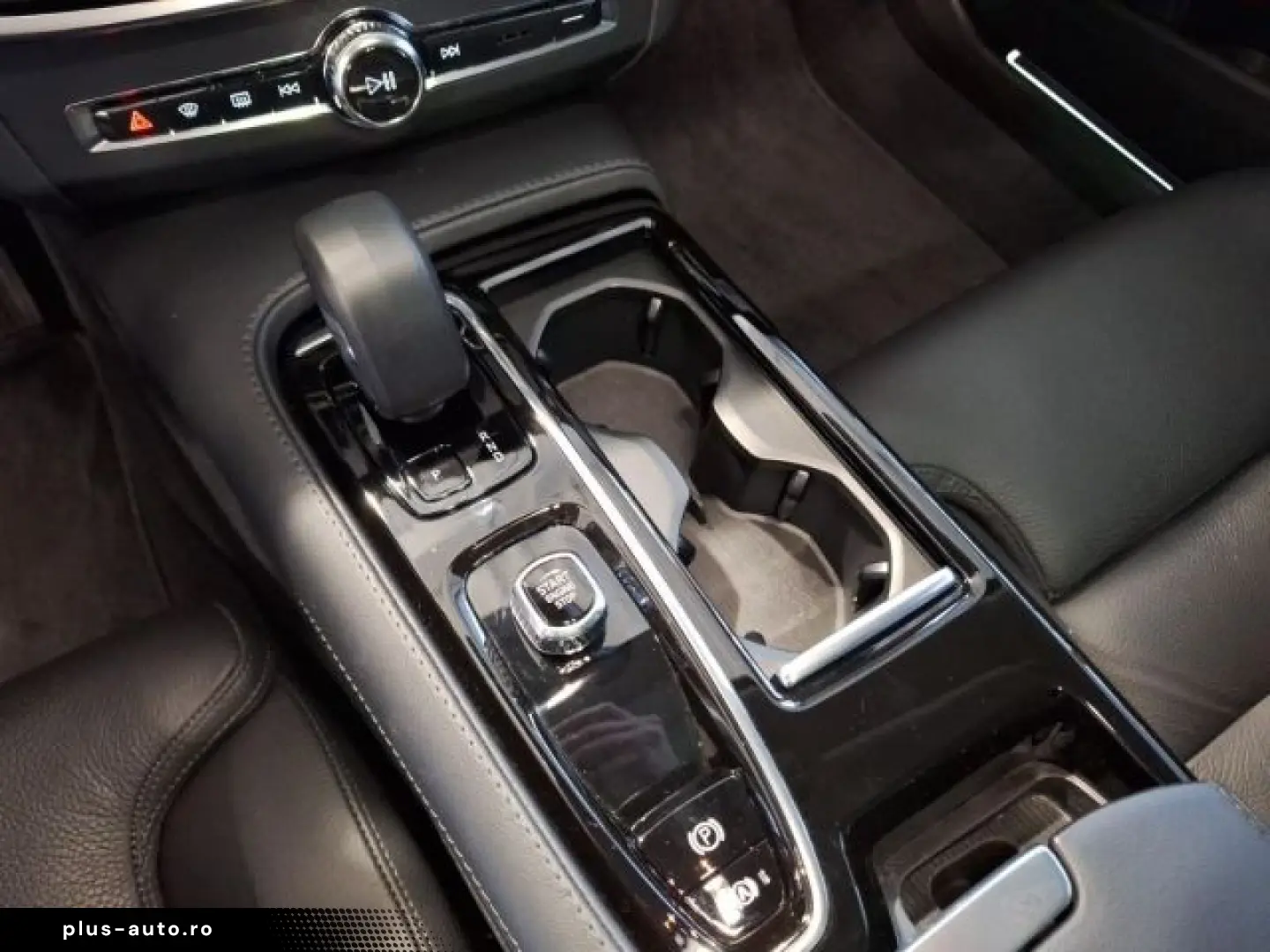 VOLVO V90 T8 AWD Ultimate Dark Bowers&Wilkins Head-Up