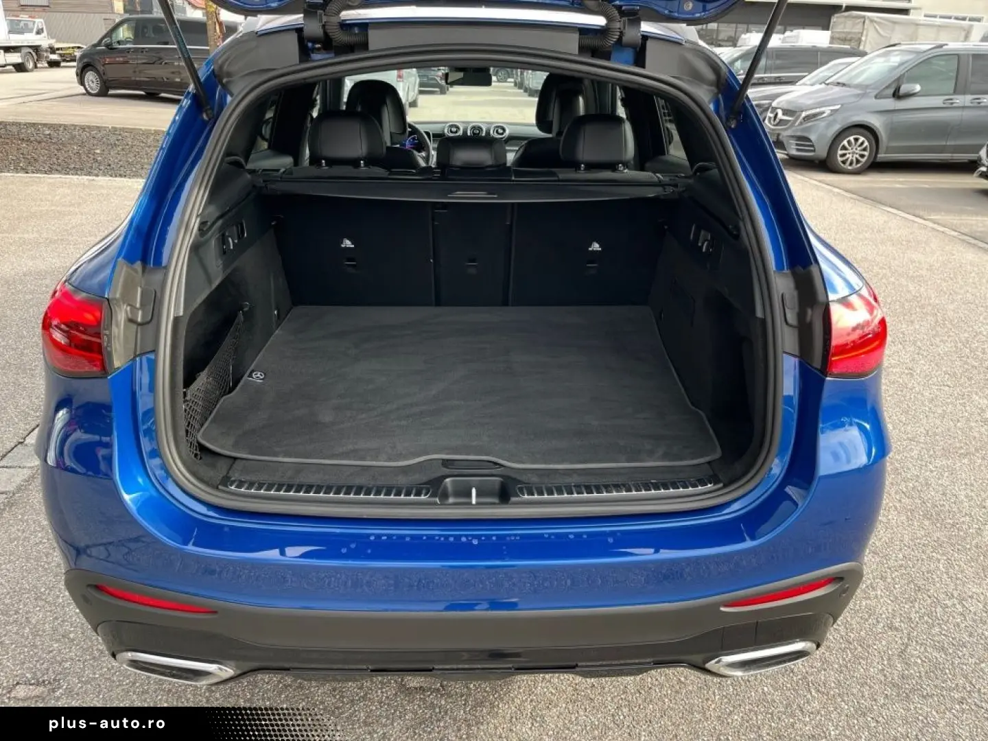 MERCEDES-BENZ GLC 300 d 4M AMG AHK NIGHT LED KAMERA &hellip;