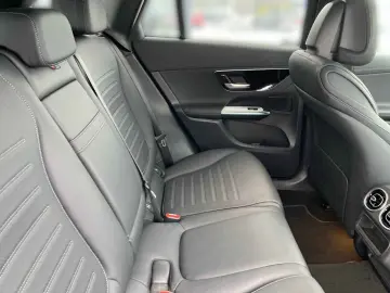 MERCEDES-BENZ GLC 200 4M AMG Pano AHK Memory Kam LED&hellip;