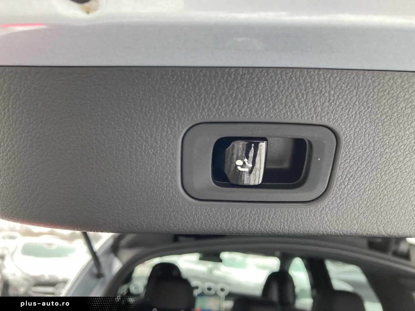 MERCEDES-BENZ GLC 200 4M AMG Pano AHK Memory Kam LED&hellip;