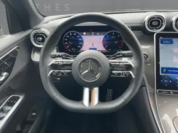 MERCEDES-BENZ GLC 220 d 4M AMG Night 360  Digital-Light AHK
