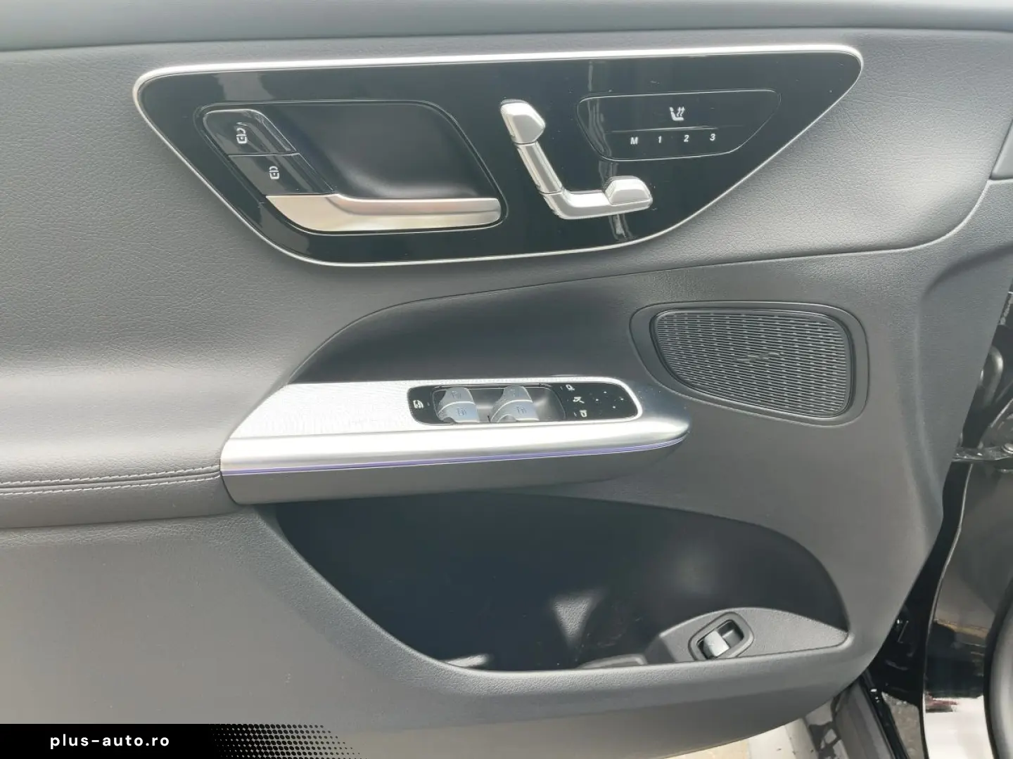 MERCEDES-BENZ GLC 220 d 4M AMG Night 360  Digital-Light AHK