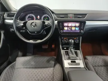 SKODA SUPERB 1.5 TSI DSG Ambition 150CP